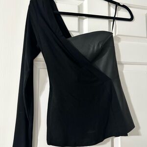 BCBGMaxAzria Black Asymmetrical One-Shoulder Top